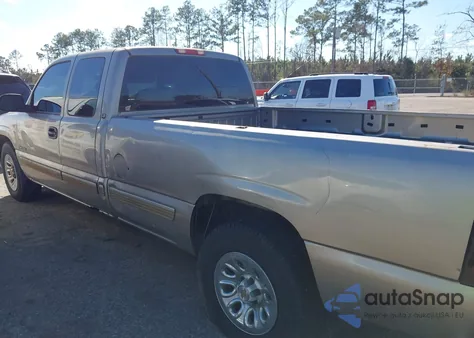 2002 Chevrolet Silverado 1500 Ls z USA, uszkodzony, nr VIN 1GCEC19T32E112099